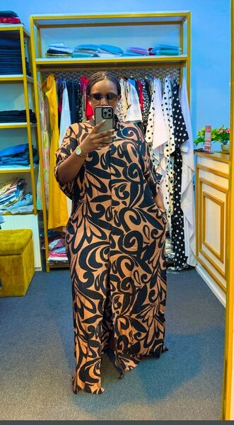 Caftan long fleuri élégant