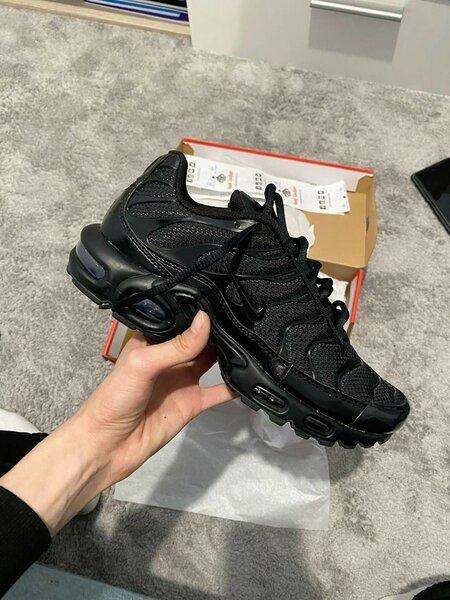 Chaussure de marque très bonne qualité