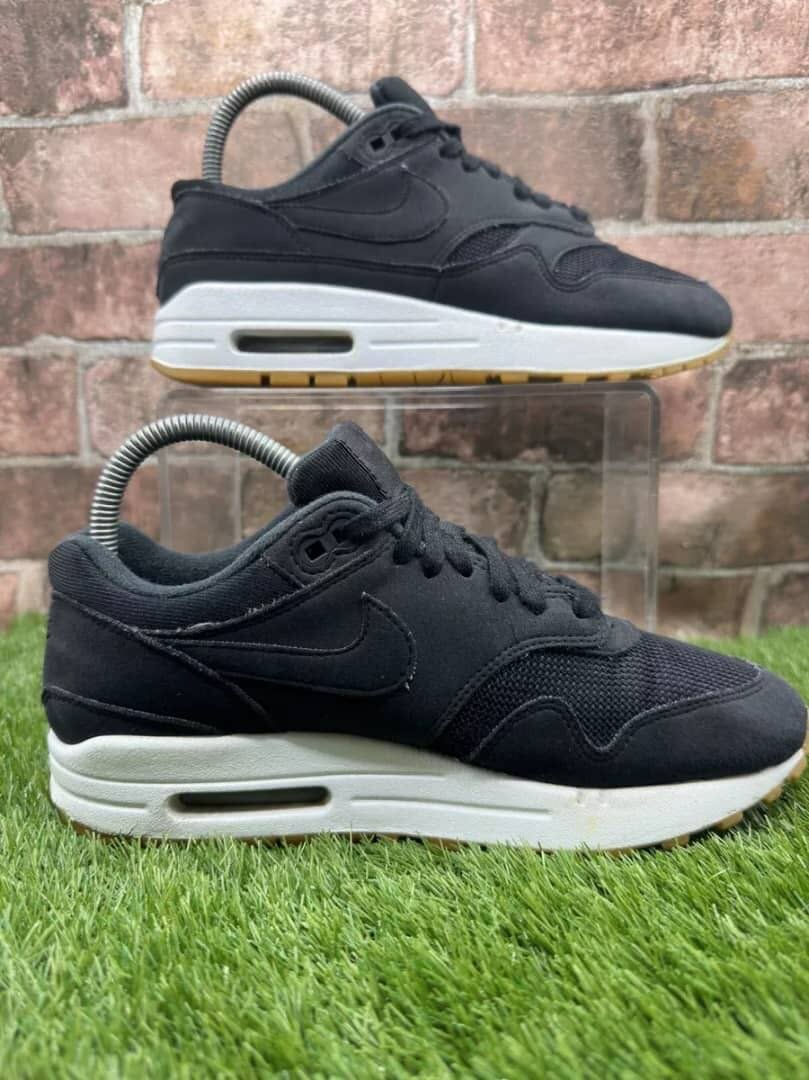 NIKE AIR MAX 87