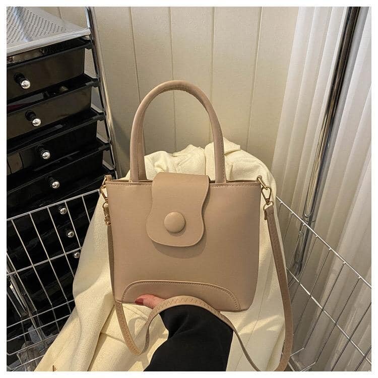 Stylish women's handbag