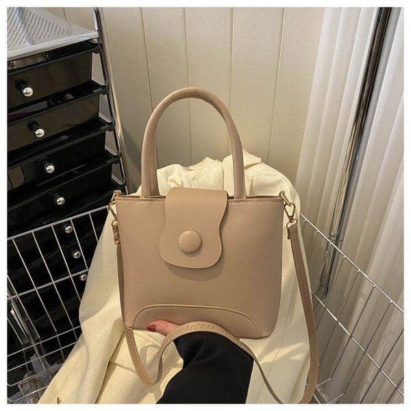 Stylish women's handbag