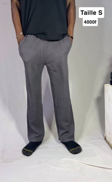 Pantalon gris décontracté