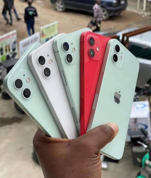 iPhone 12 - Smartphone