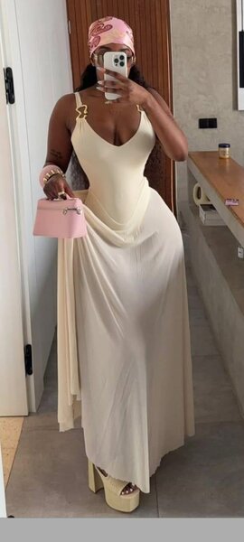 Robe élégante longue crème