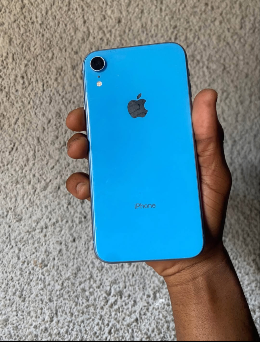 iPhone XR Bleu Débloqué