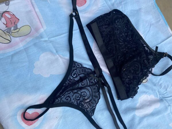 Ensemble de lingerie en dentelle sexy