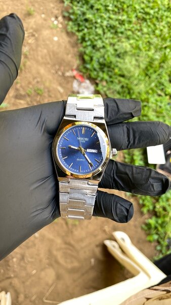 Montre en acier inoxydable