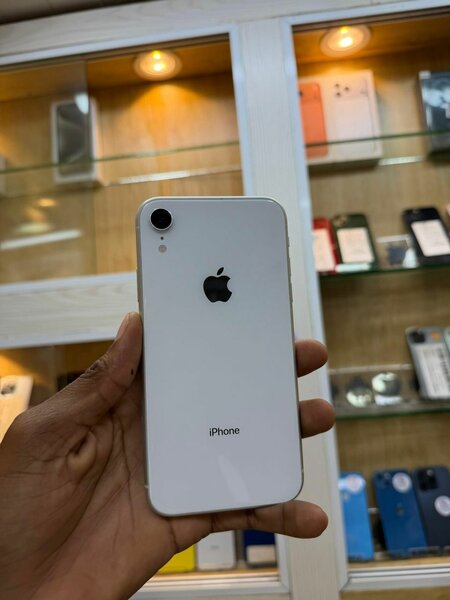 iPhone XR, 64GB, Débloqué