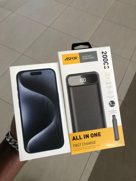 iPhone 15 pro with free power bank