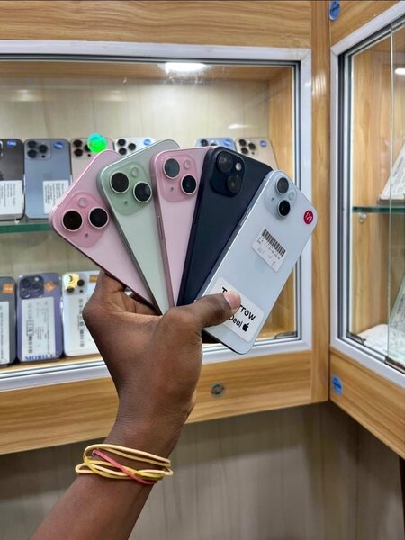 iPhone 15 quasi neuf 128GB