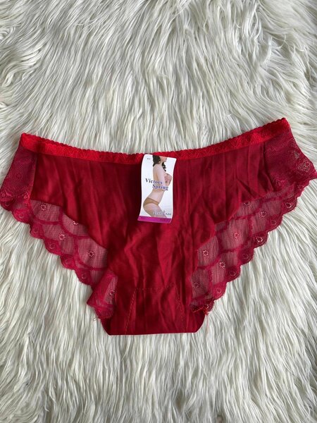 Strings et culottes pour femmes