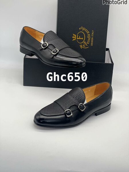 Classical black  shoes 