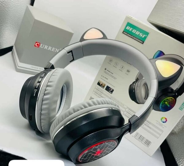 e casque led multifonctionne  combine les fonctions Bluetoot