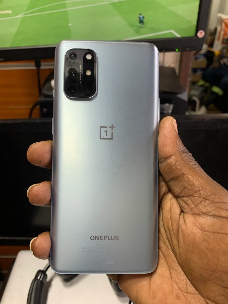 Oneplus 8T 128gb,8gb ram