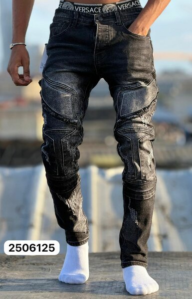 Jeans en denim noir stylé