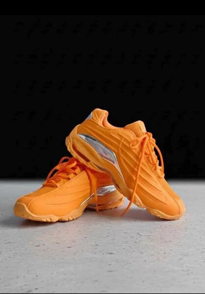 Baskets orange tendance