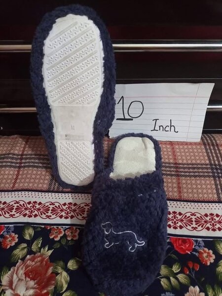 Ladies slippers