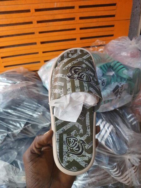 Sandales confortables hommes