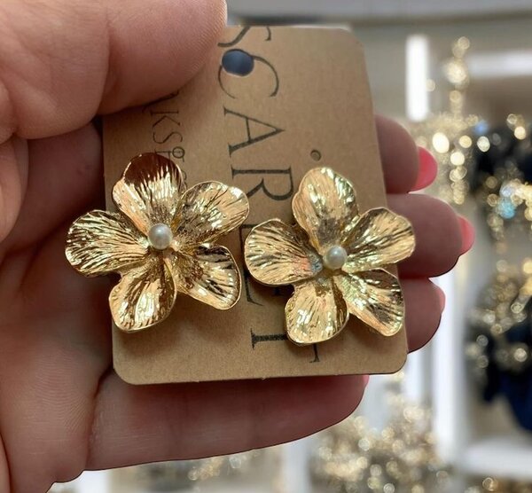 Boucles d'oreilles florales dorées