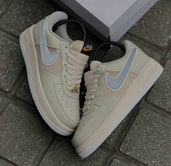 Nike  pour hommes et femmes