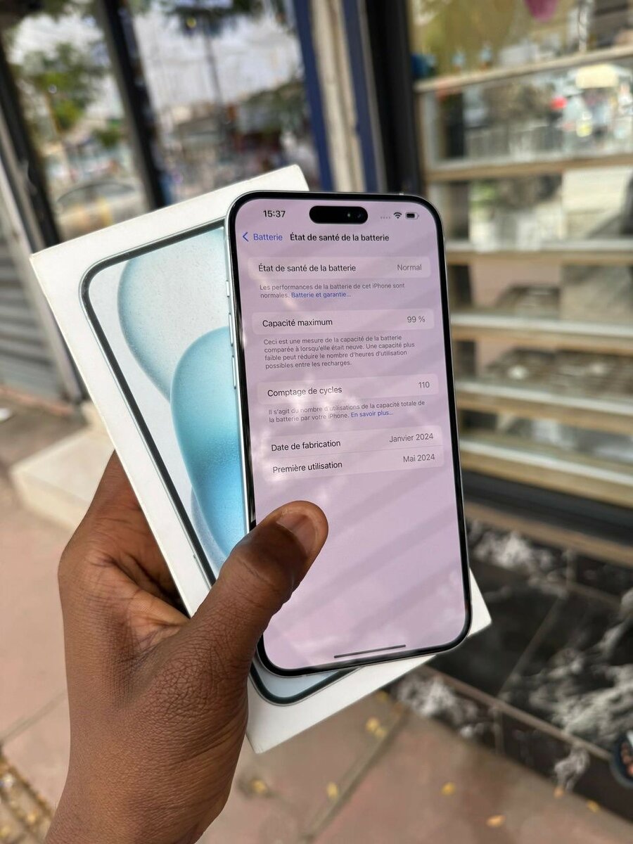 iPhone 15 Plus 128go quasi neuf