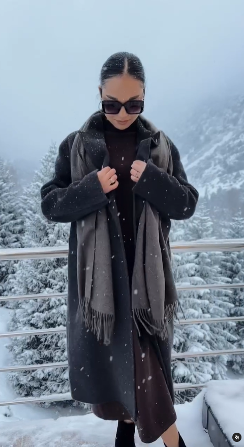 платье серое