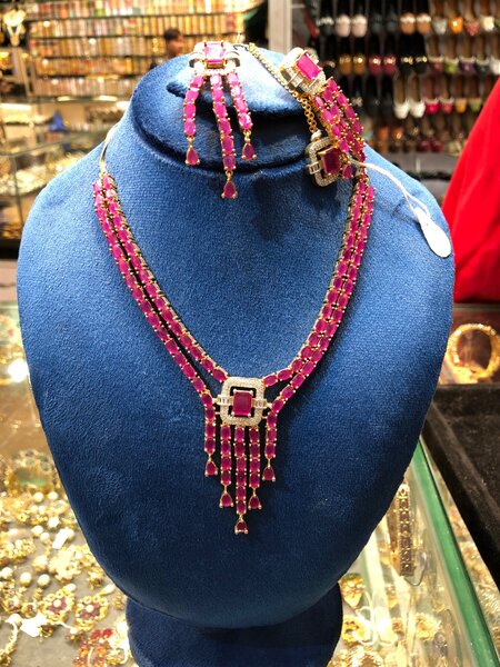 Neckless and Earings