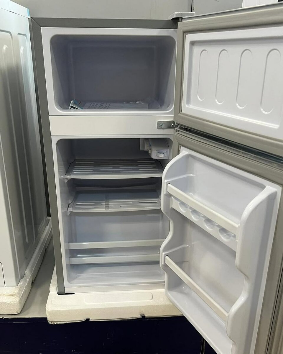 Nasco Top Freezer & fridge