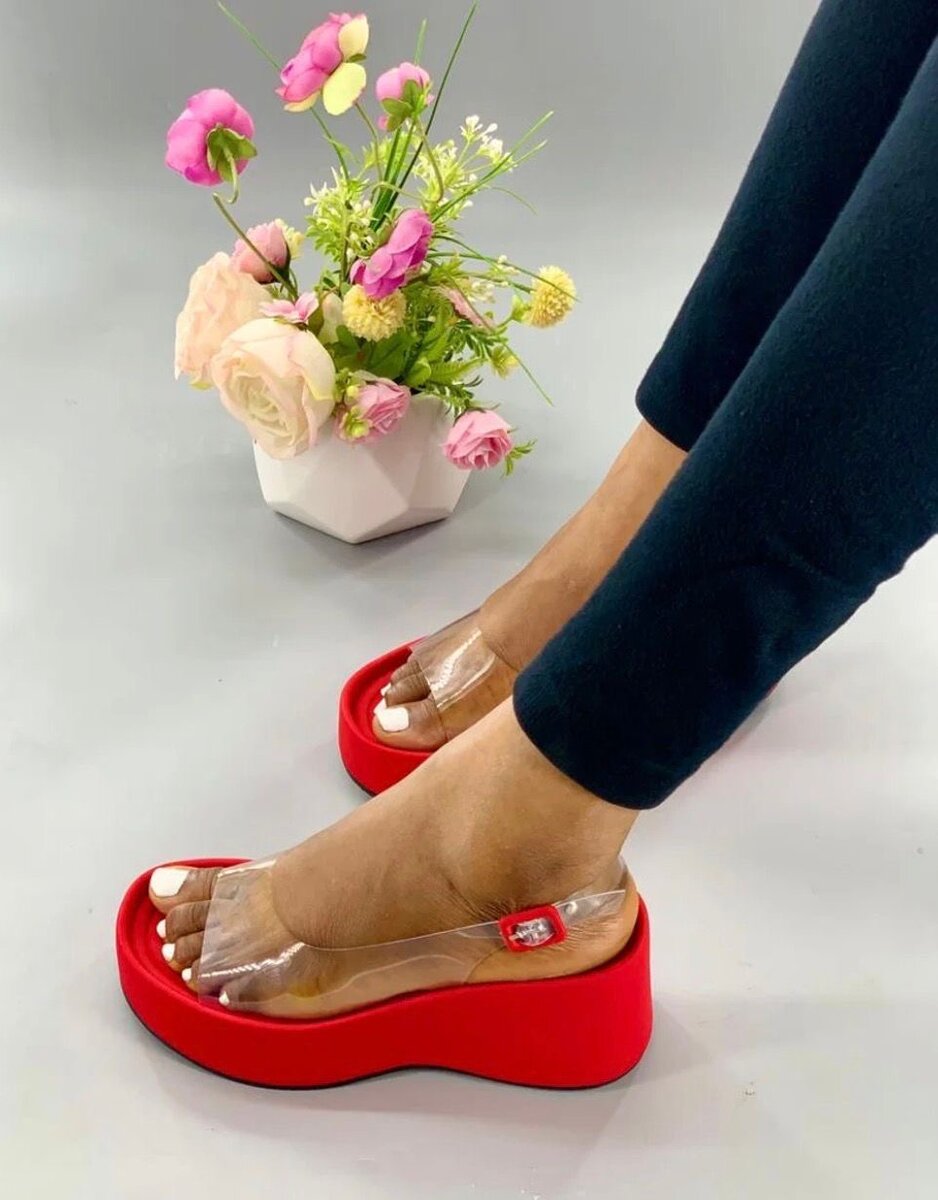 Sandales compensées transparentes