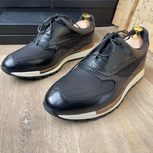 Chaussures de marche élégantes