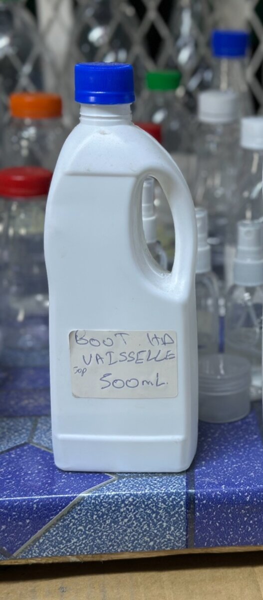 Bouteille de savon à vaisselle