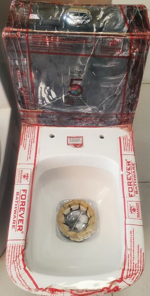 Cuvette WC en céramique durable