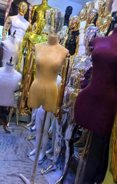 Men and women pinable mannequin available