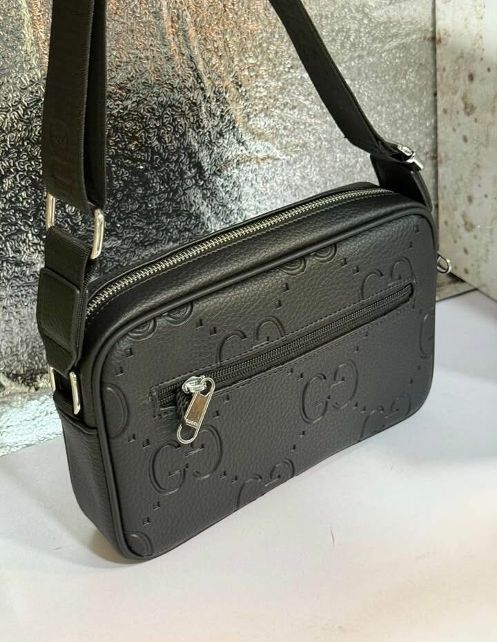 Sac bandoulière noir en cuir
