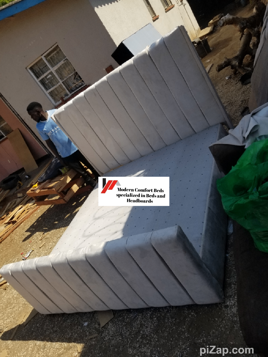 Wing channel king size bedset with a footboard