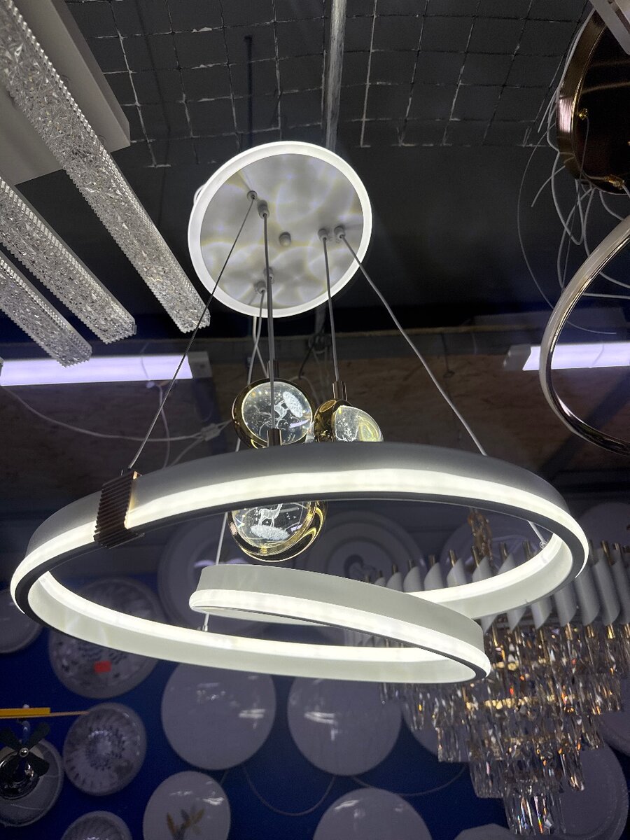 Светодиодная люстра