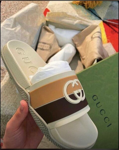 Sandales Gucci élégantes