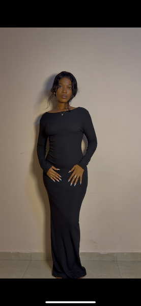 Robe longue noire élégante