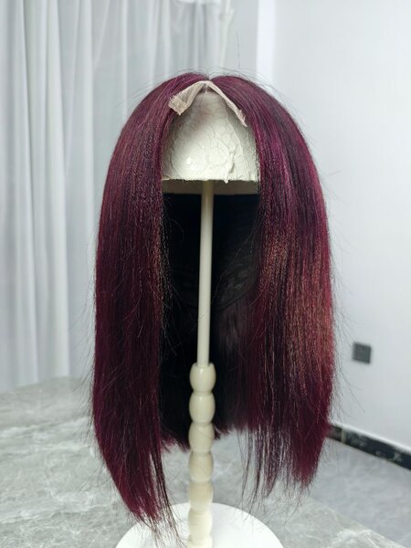 cheveux chinois rouge bordeaux