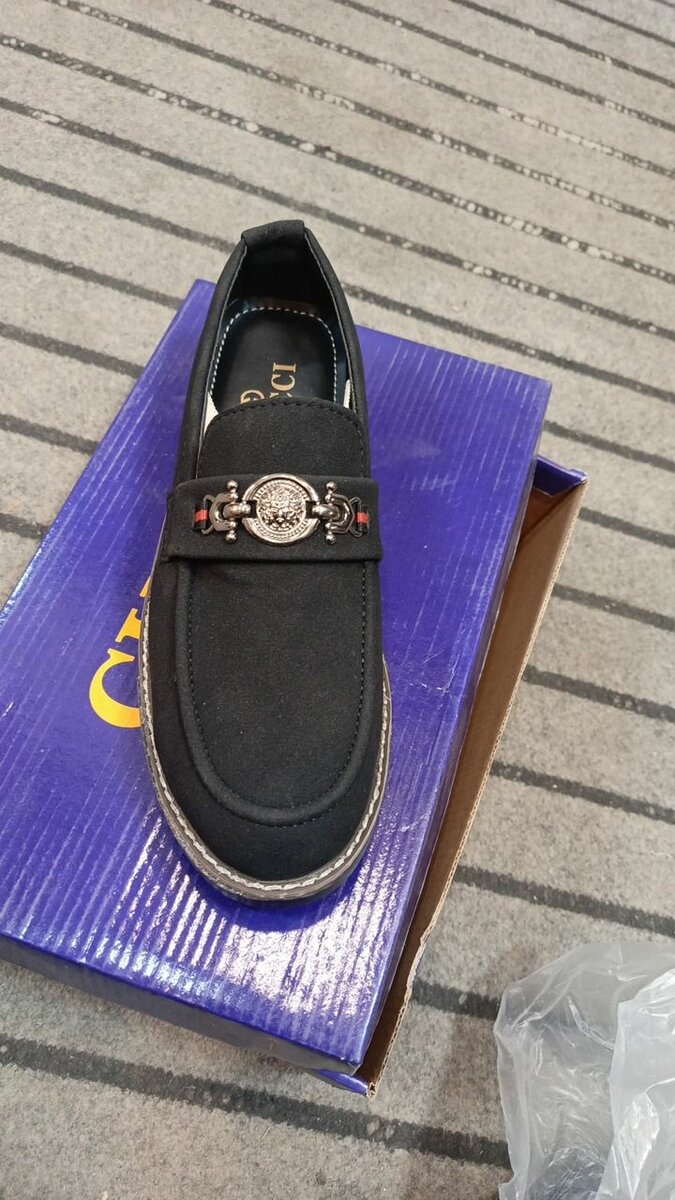 Cosmic shoe