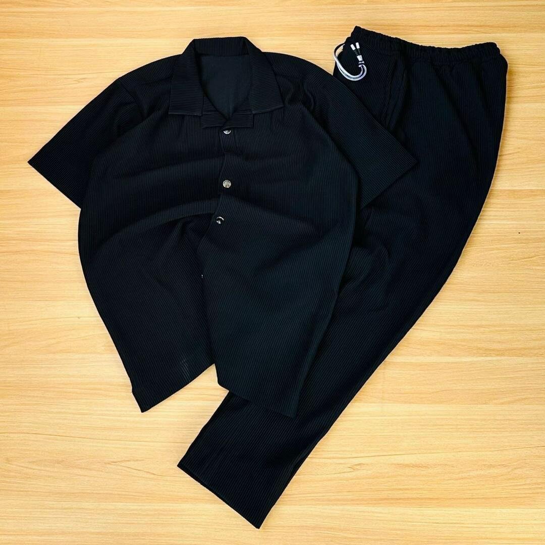 EXECUTIVE MEN TOP AND DOWN