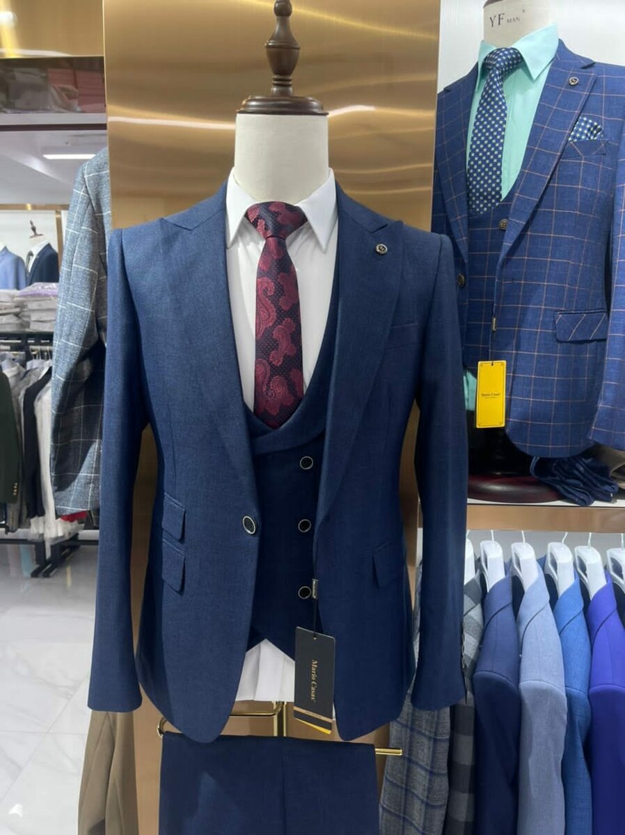 blue men's suit