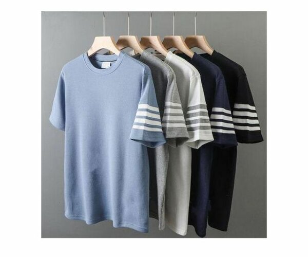 T-shirt casual avec rayures