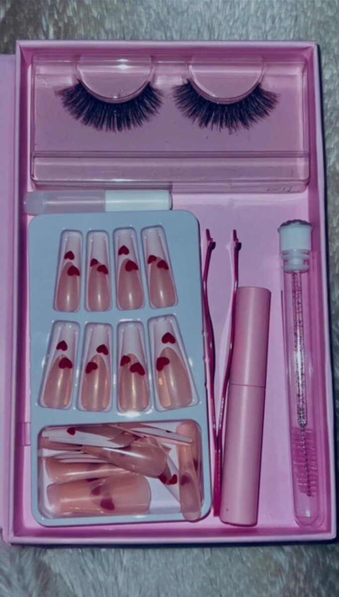 Glam Nail and Lash Kit