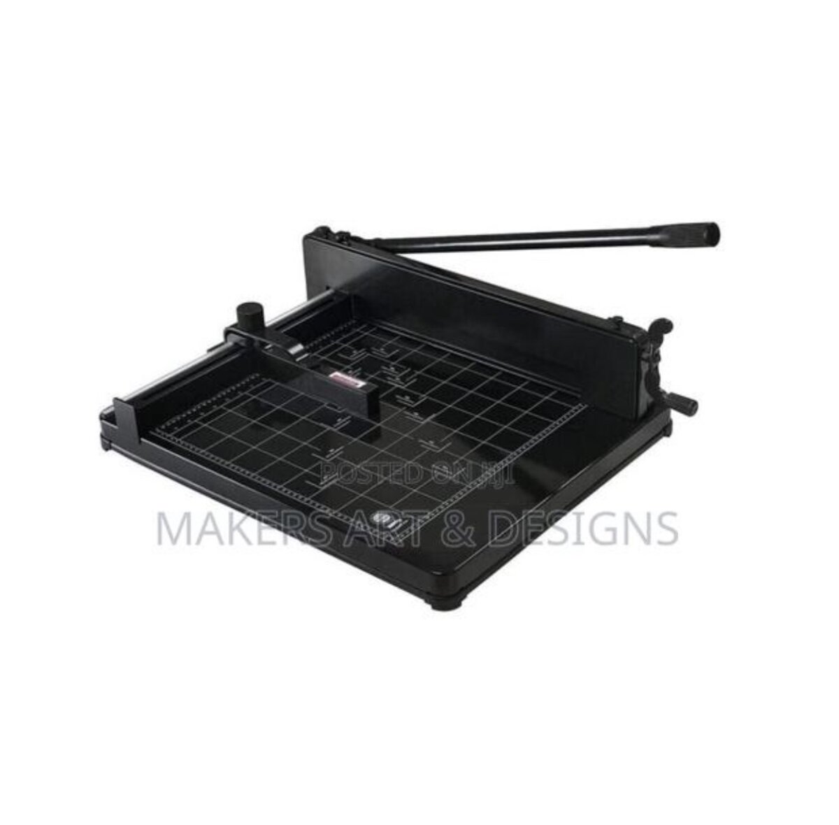 Heavy duty paper cutter
