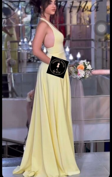 Robe Élégante Fendue