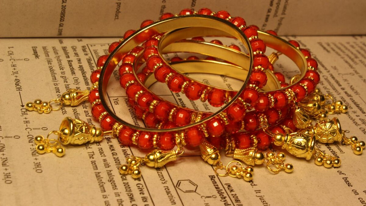 Unique Elegant Red Pearls Design Bangles