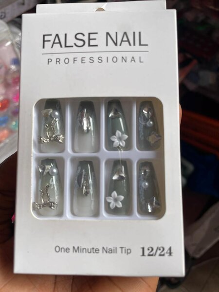 Ongles Faux Professionnels
