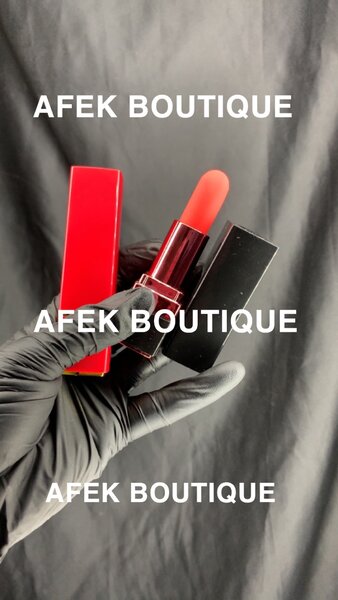 Rouge à Lèvres vibrant