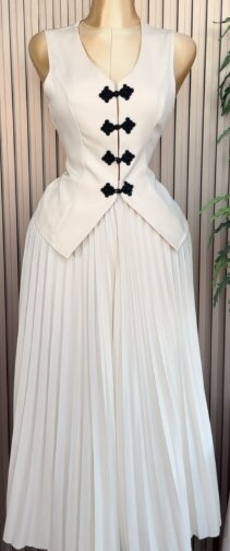 Pleated skirt set color white Size 10/12/14